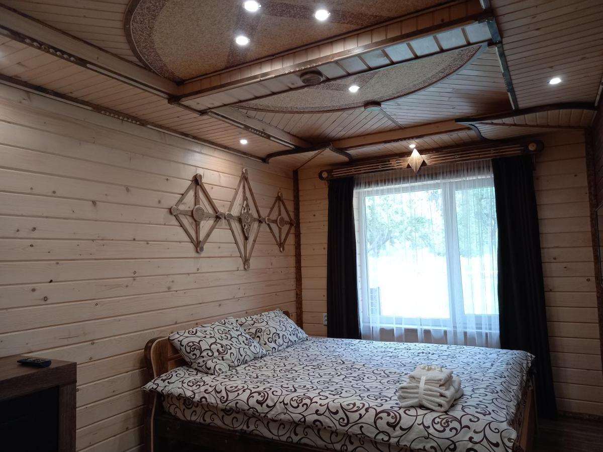 Hotel Voyage Tatariv Exterior foto